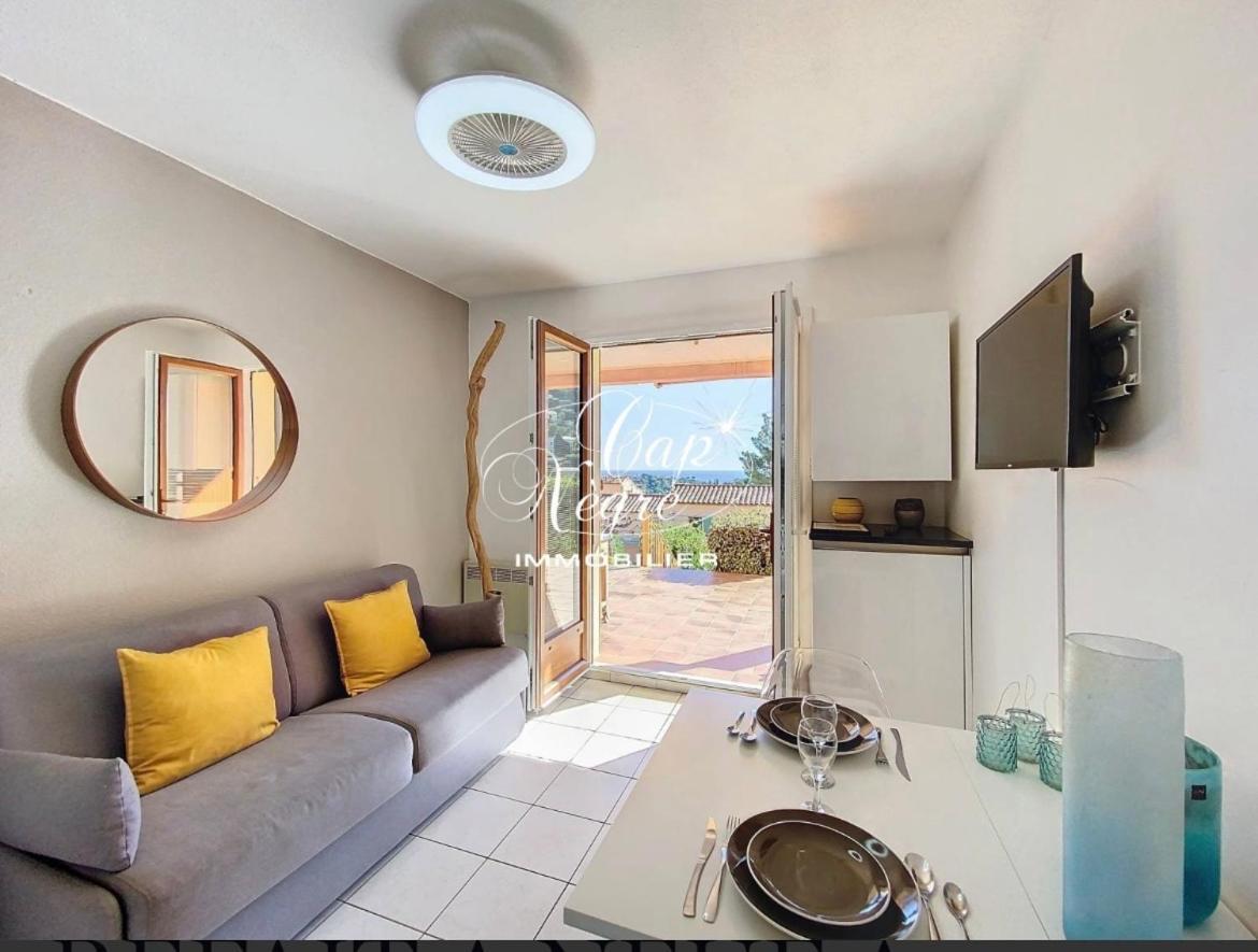 Terrasse De 30M2 Vue Mer Panoramique 1 Chambre Apartment Cavalaire-sur-Mer Exterior photo